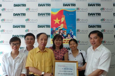 Công ty CP Tài chính Điện lực ủng hộ hơn 40 triệu đồng "Tiếp sức ngư dân bám biển"