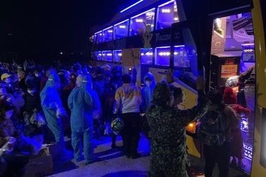 400 người đi xe máy từ Đồng Nai về Ninh Thuận trở thành F0