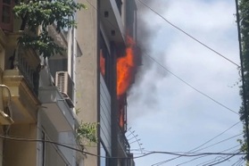 Hà Nội: Cháy nhà dân 4 tầng ở phố Trần Quý Kiên