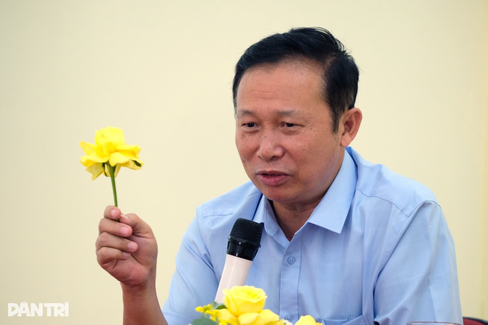 Nhà khoa học đứng sau thành công của cây hoa ở Việt Nam - 1 Nhà khoa học đứng sau thành công của cây hoa ở Việt Nam - 1