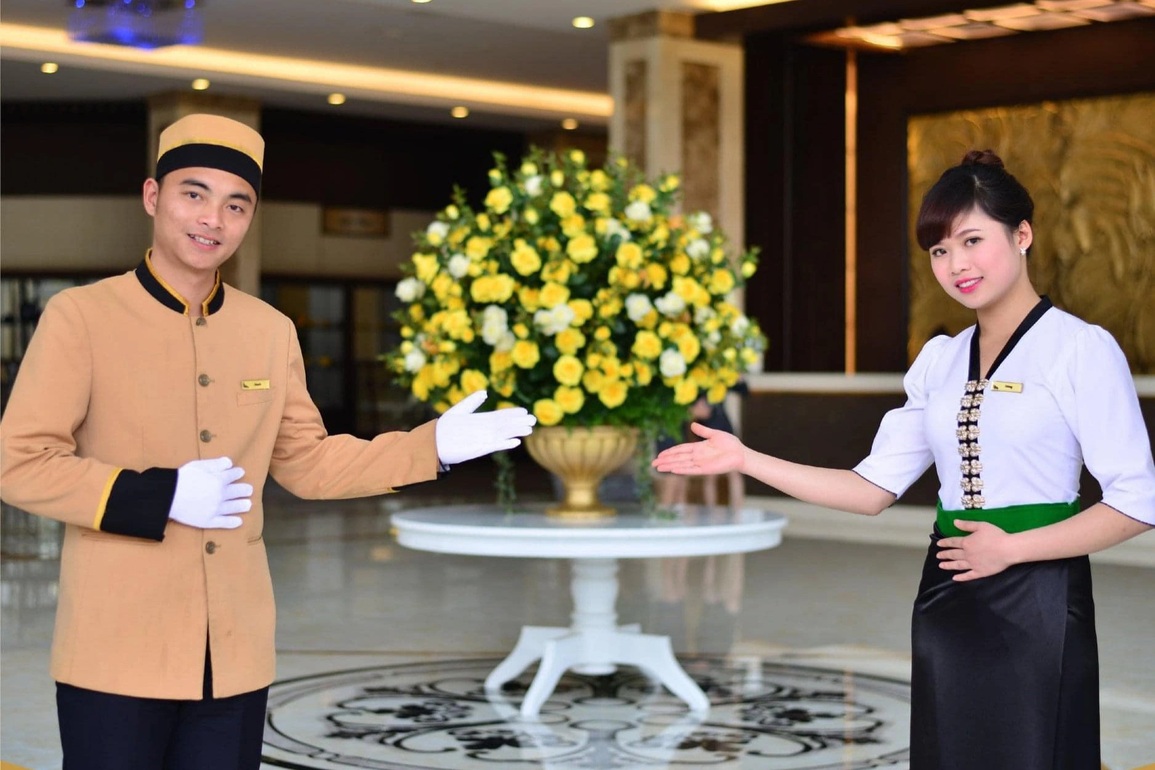 Nhân lực cho mùa du lịch: Lương tháng tới 100 triệu đồng, vẫn khó tuyển! - 2 Nhân lực cho mùa du lịch: Lương tháng tới 100 triệu đồng, vẫn khó tuyển! - 2