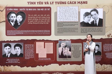 Gần 100 hình ảnh, hiện vật kể câu chuyện tình yêu trong chiến tranh