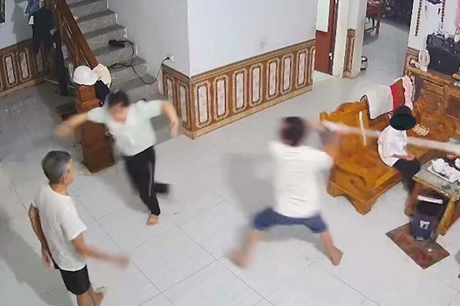 Lời Bộ trưởng “người lớn không còn đánh nhau” và đứa trẻ trốn ở nhà vệ sinh - 2 Lời Bộ trưởng “người lớn không còn đánh nhau” và đứa trẻ trốn ở nhà vệ sinh - 2