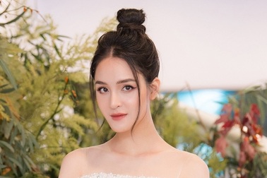 Á hậu Hoàng Anh hạnh phúc viên mãn, tái xuất mong manh như gái còn son