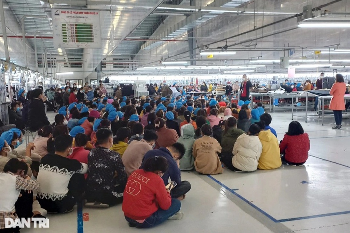 Đối thoại cấp tỉnh để kịp thời gỡ vướng giữa người lao động và doanh nghiệp - 2 Đối thoại cấp tỉnh để kịp thời gỡ vướng giữa người lao động và doanh nghiệp - 2