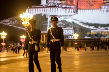 Washington dọa cấm các quan chức Trung Quốc tới Mỹ giữa lúc căng thẳng