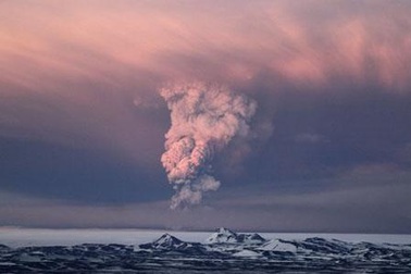 Núi lửa Iceland ngừng phun, sân bay Ðức hoạt động trở lại