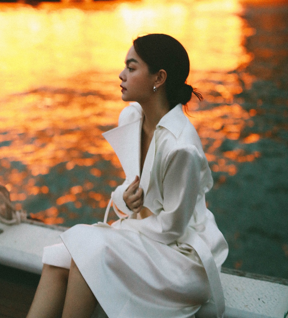 Phạm Quỳnh Anh: Tôi không dùng quá khứ làm chất liệu âm nhạc để chiêu trò - 2 Phạm Quỳnh Anh: Tôi không dùng quá khứ làm chất liệu âm nhạc để chiêu trò - 2