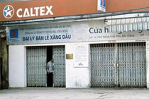 Thị trường xăng dầu rối loạn trước “giờ G”