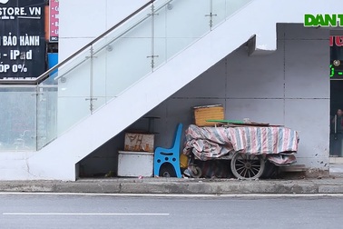 Hành lang đường sắt Cát Linh - Hà Đông thành nơi đổ rác