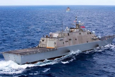 Tàu chiến Mỹ tê liệt vì ổ dịch Covid-19