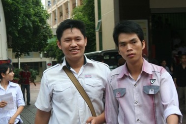 Đăng ký vào 1 ngành nhưng sử dụng 2 tổ hợp xét tuyển khác nhau có được không?