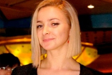 Thuyền trưởng tàu Italia ăn tối với người đẹp tóc vàng trước tai nạn