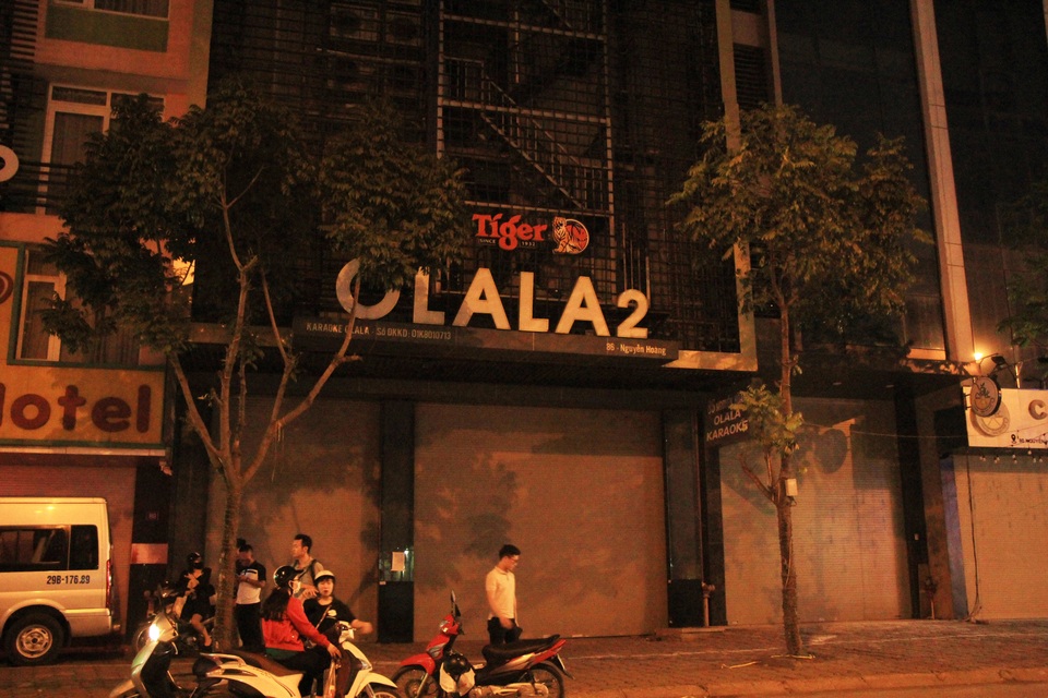 Phố karaoke Hà Nội im lìm, vắng lặng - 10 Phố karaoke Hà Nội im lìm, vắng lặng - 10