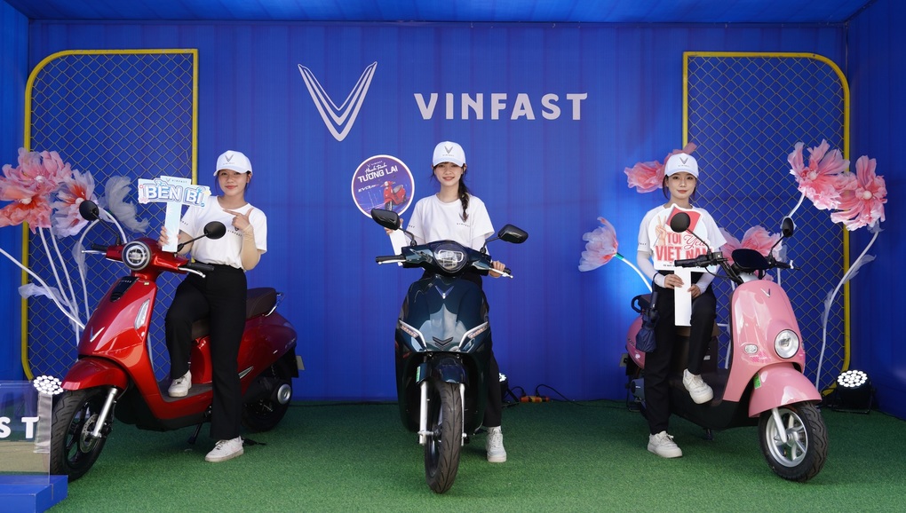 Mua xe máy VinFast nhận ưu đãi tới 20% từ chương trình Mãnh liệt tinh thần Việt Nam lần 3 - 2 Mua xe máy VinFast nhận ưu đãi tới 20% từ chương trình Mãnh liệt tinh thần Việt Nam lần 3 - 2