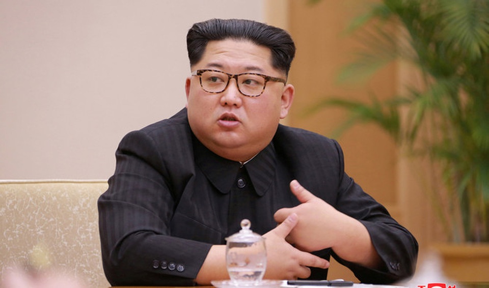 Đoàn tàu bọc thép nghi của ông Kim Jong-un xuất hiện giữa tin đồn sức khỏe - 2 Đoàn tàu bọc thép nghi của ông Kim Jong-un xuất hiện giữa tin đồn sức khỏe - 2