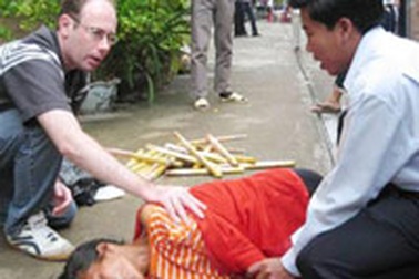 TPHCM: Trạm y tế phường từ chối cứu người?