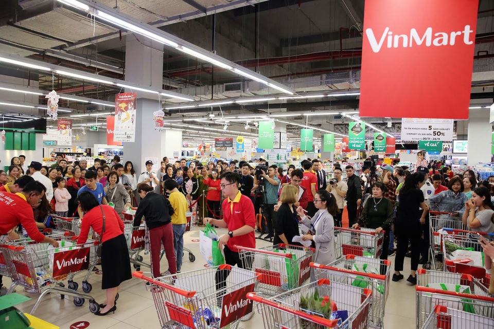 Dự sinh nhật VinMart  VinMart +, khách hàng ẵm quà khủng hàng trăm triệu đồng - 2