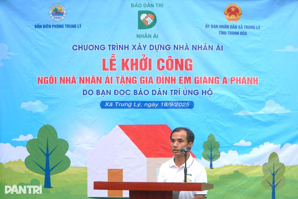 Cậu học trò mồ côi cha, mẹ bỏ đi, được bạn đọc Dân trí giúp đỡ xây nhà mới - 4 Cậu học trò mồ côi cha, mẹ bỏ đi, được bạn đọc Dân trí giúp đỡ xây nhà mới - 4