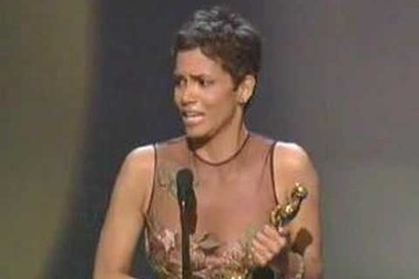 Halle Berry giành giải Oscar