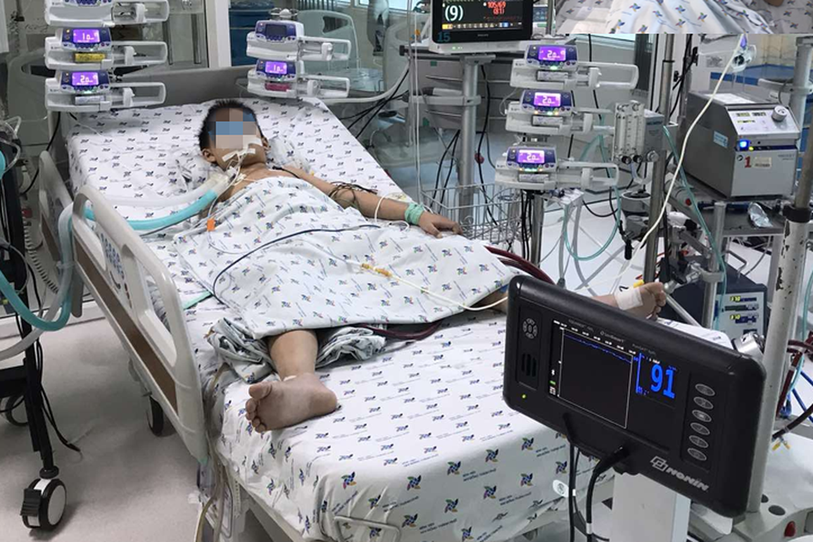 Đã khỏi Covid-19 nhiều tuần, bé gái 7 tuổi vẫn bị viêm cơ tim nguy kịch - 1