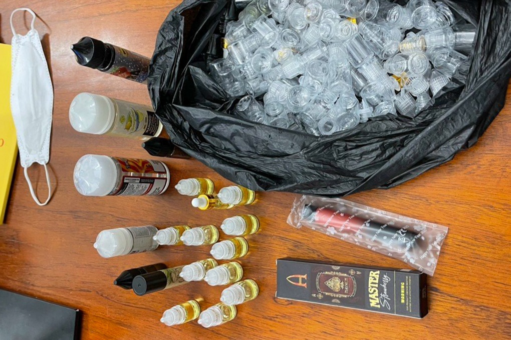 Mua ma túy từ Hải Phòng chào bán cho học sinh Đà Nẵng - 2 Mua ma túy từ Hải Phòng chào bán cho học sinh Đà Nẵng - 2