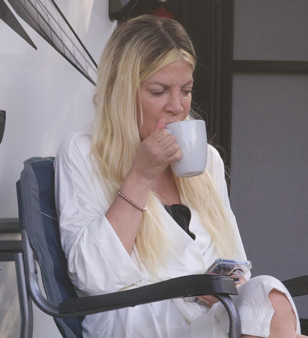 Vì đâu nữ diễn viên con nhà triệu phú phải sống cảnh vô gia cư cùng 5 con? - 18