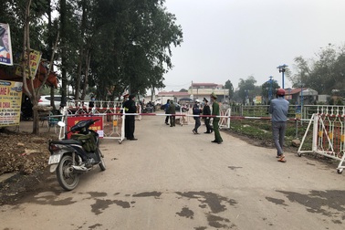 Chốt cách ly hơn 10.000 người dân xã Sơn Lôi hoạt động như thế nào?