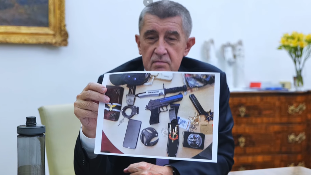 Thủ tướng Séc bị ám sát hụt - 1 Thủ tướng Séc bị ám sát hụt - 1