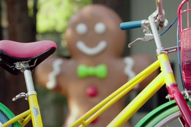 Quá trình dựng tượng Android 6.0 Marshmallow khi tên gọi chính thức của phiên bản này được công bố vào năm ngoái