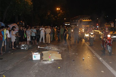 Hà Nội: Nữ sinh lớp 12 chết thảm dưới bánh xe container