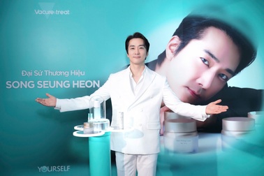 Song Seung Heon xuất hiện tại sự kiện ra mắt đại sứ thương hiệu mỹ phẩm tại Việt Nam