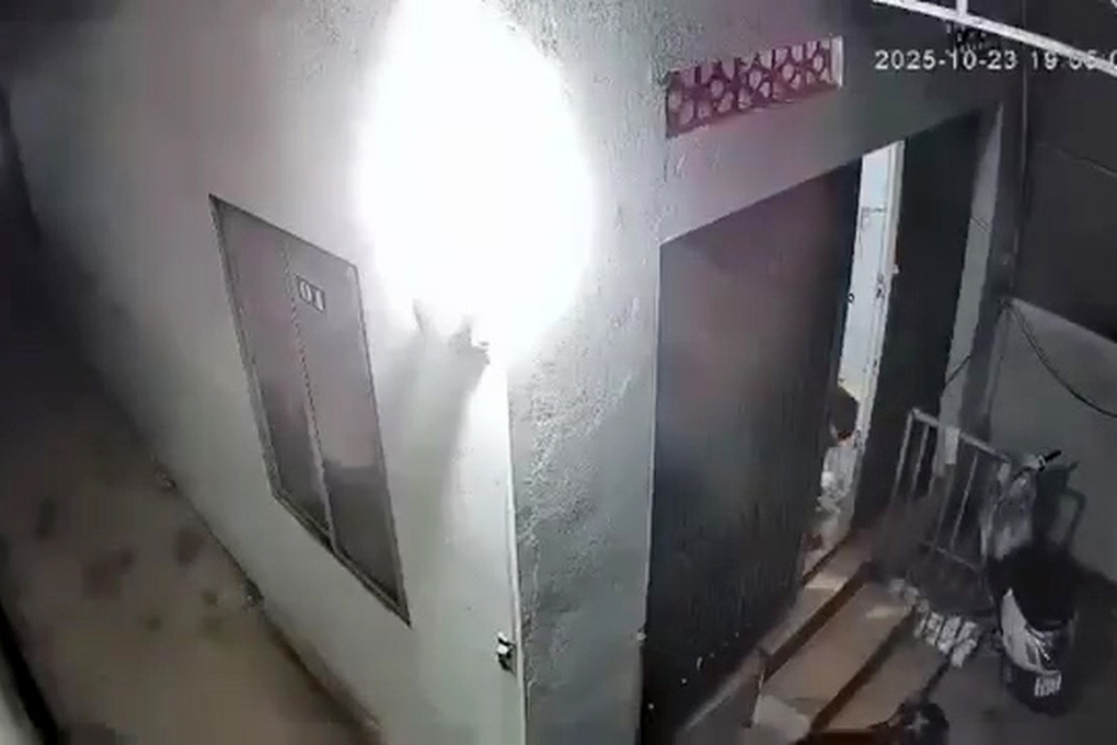 Nghi án người đàn ông xông vào phòng trọ chém 2 người - 2 Nghi án người đàn ông xông vào phòng trọ chém 2 người - 2