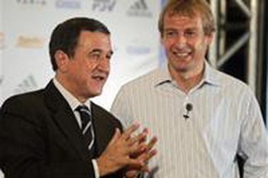 ĐKVĐ thế giới e ngại chủ nhà Đức?