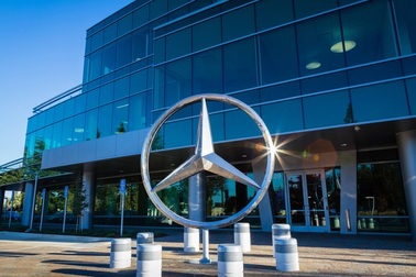 Thêm một doanh nghiệp Trung Quốc mua cổ phần Daimler