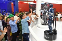 Vingroup ghi dấu ấn kiến tạo tại Triển lãm Thành tựu đất nước