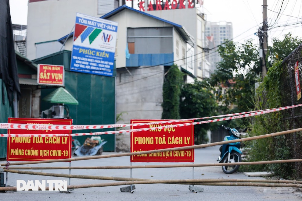 Hà Nội: Sau ghi nhận 6 ca F0, xã An Khánh lập 14 chốt phong tỏa - 5 Hà Nội: Sau ghi nhận 6 ca F0, xã An Khánh lập 14 chốt phong tỏa - 5
