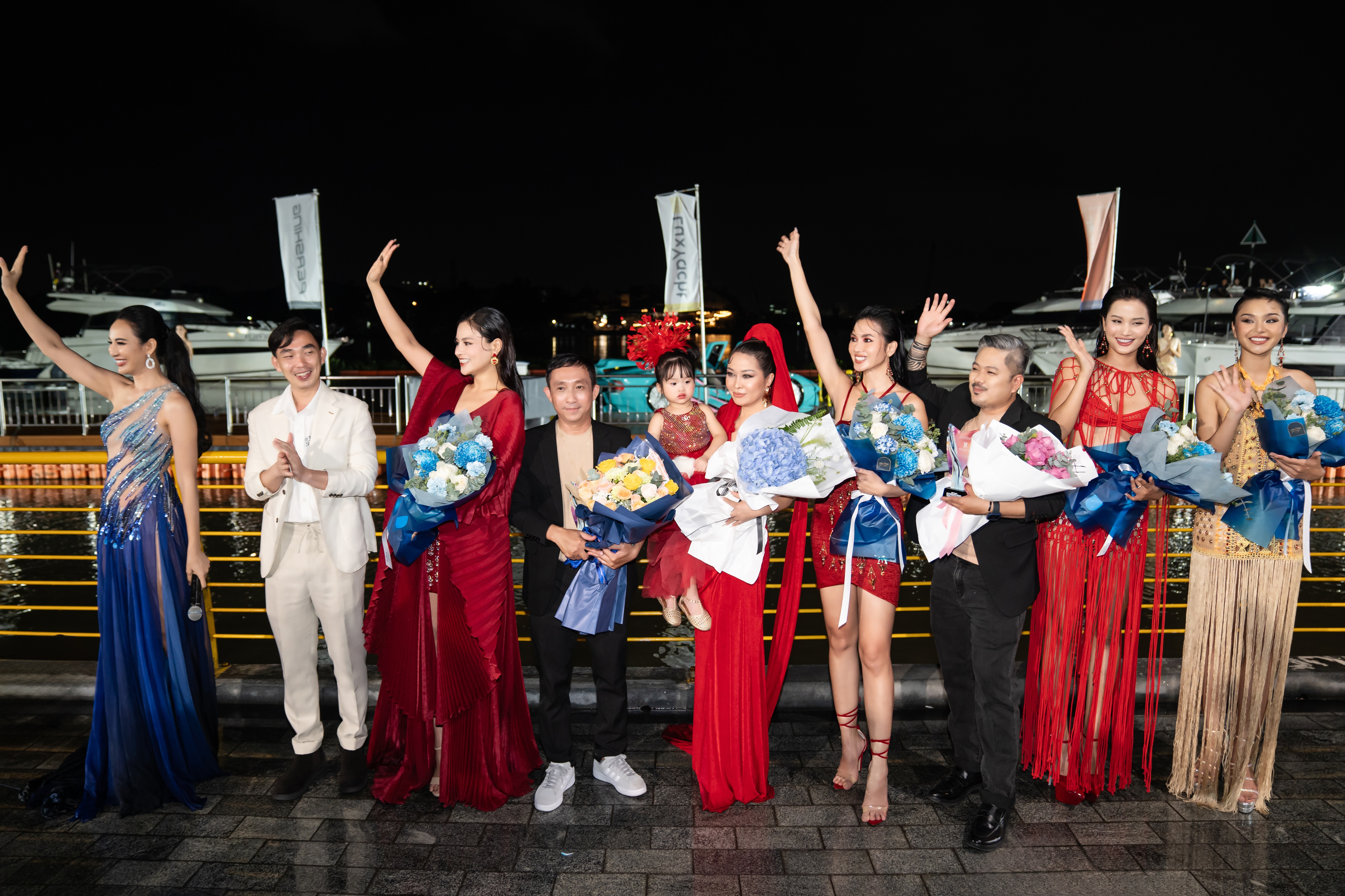 Sau thành công của đêm diễn đầu tiên, Vietnam International Sea Fashion Festival bước vào ngày thứ hai với những màn trình diễn mãn nhãn.