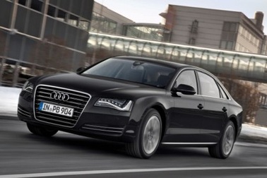 Xe Audi A8 không còn bản động cơ V8 4.2L