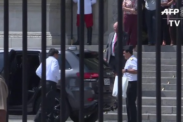 Tổng thống Peru từ chức sau cáo buộc tham nhũng