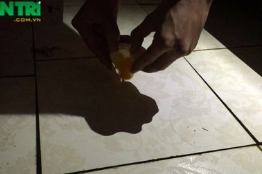 Kỳ lạ nền nhà nóng bất thường hơn 42 độ C