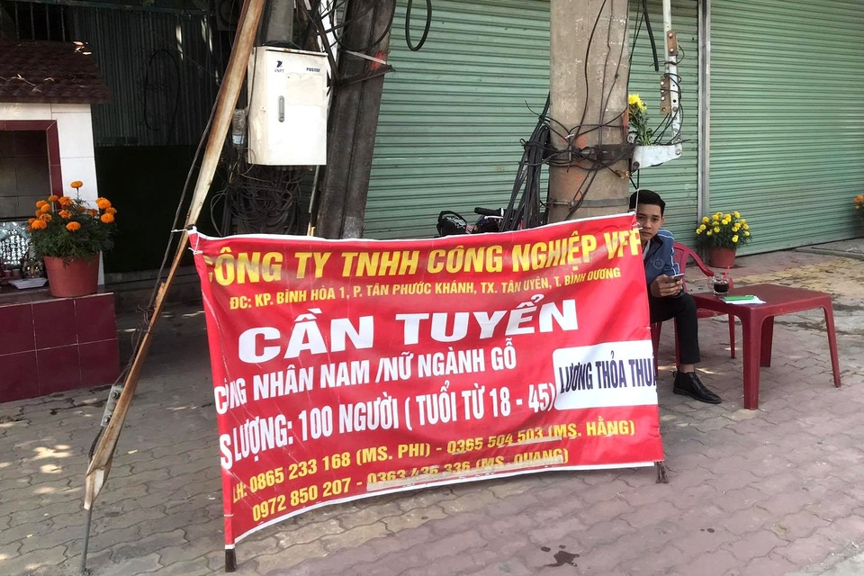 Bình Dương: Ồ ạt tuyển dụng đầu năm, cần 42.500 lao động - 1 Bình Dương: Ồ ạt tuyển dụng đầu năm, cần 42.500 lao động - 1