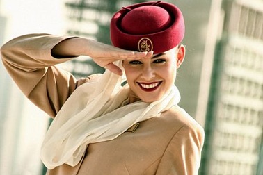 Những bộ đồng phục tiếp viên hàng không đẹp nhất thế giới