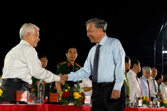 Tổng Bí thư Tô Lâm dự chương trình "Đất nước trọn niềm vui" ở TPHCM