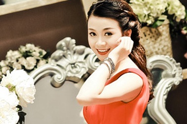 Cận cảnh vẻ đẹp dịu dàng của tân Hoa khôi Duyên dáng Kinh doanh