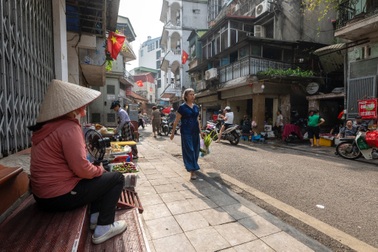 Sự yên ắng lạ thường ở những khu chợ dân sinh giữa lòng phố cổ Hà Nội