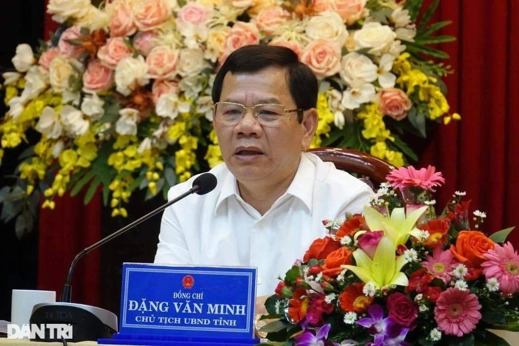 Bãi nhiệm chức Chủ tịch UBND tỉnh Quảng Ngãi với ông Đặng Văn Minh - 1 Bãi nhiệm chức Chủ tịch UBND tỉnh Quảng Ngãi với ông Đặng Văn Minh - 1