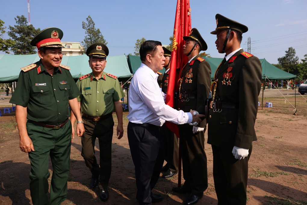 3.500 chiến sĩ công an tham gia diễu binh 50 năm Ngày Giải phóng miền Nam - 1 3.500 chiến sĩ công an tham gia diễu binh 50 năm Ngày Giải phóng miền Nam - 1
