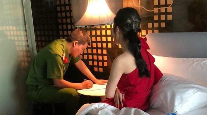 TP.HCM: Tóm gọn đường dây mại dâm toàn diễn viên, người mẫu cho đại gia với giá 20.000 - 30.000 USD/lượt - Ảnh 1. TP.HCM: Tóm gọn đường dây mại dâm toàn diễn viên, người mẫu cho đại gia với giá 20.000 - 30.000 USD/lượt - Ảnh 1.