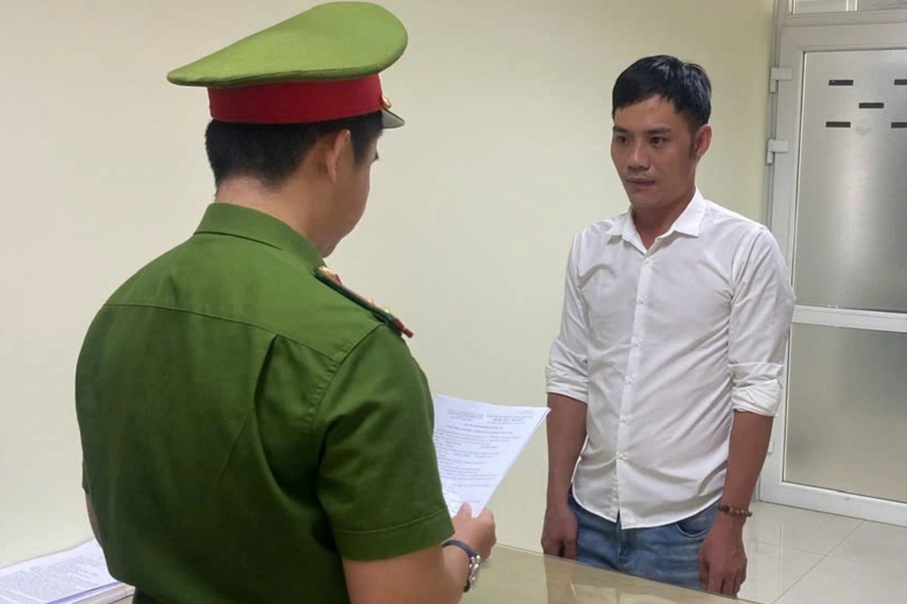 Tổ chức khai thác vàng trái phép, một đối tượng bị khởi tố - 1